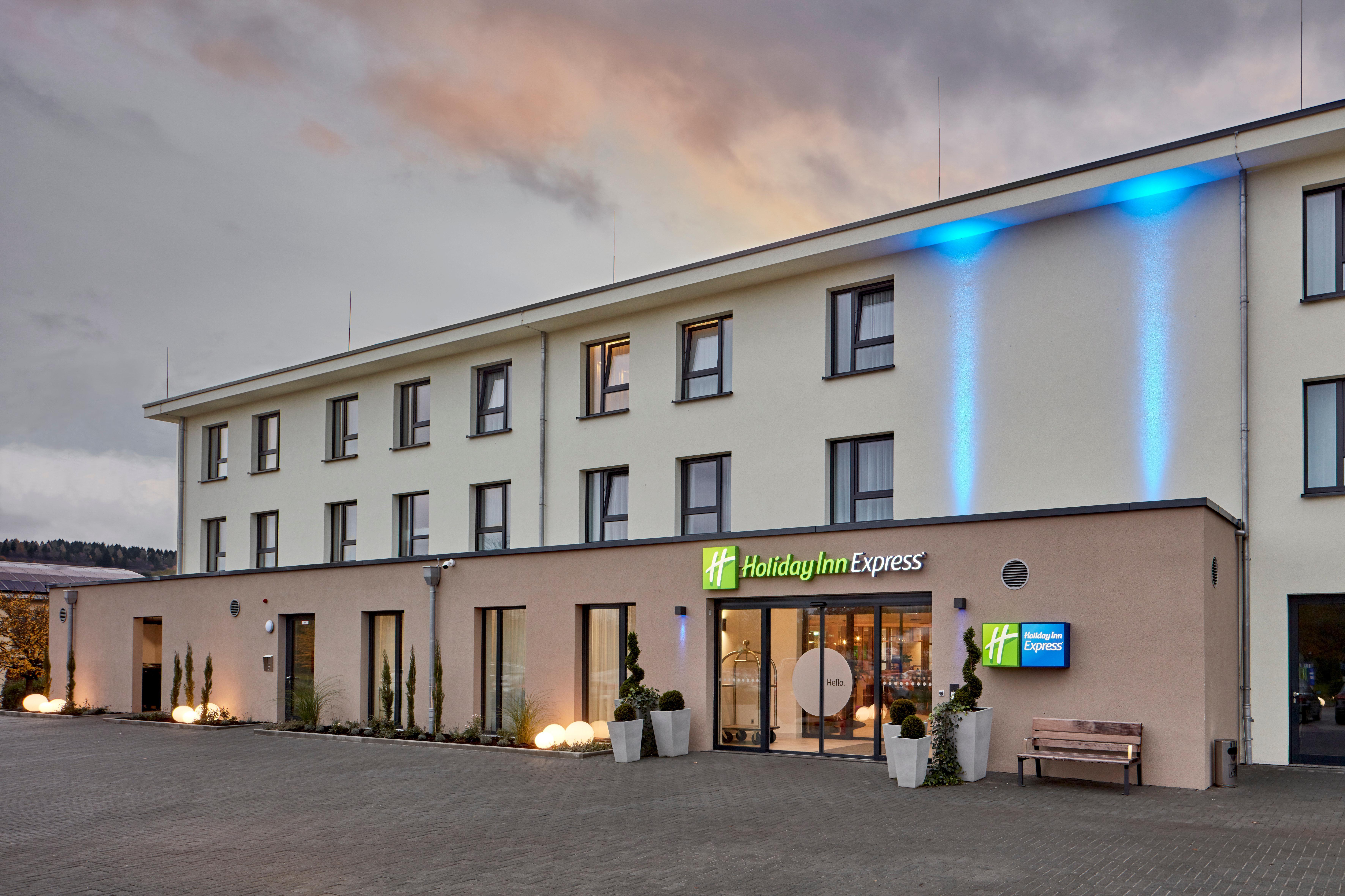 Holiday Inn Express - Merzig, An Ihg Hotel Exterior foto